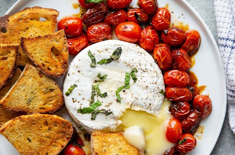 Baked Brie with Garlic and Cherry Tomatoes