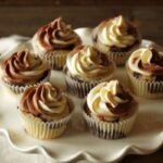 Chocolate and Cheesecake Marble Cupcakes