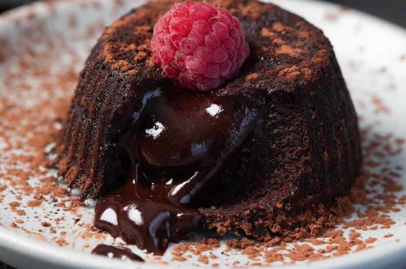 Quick and Easy Air Fryer Chocolate Lava Cakes